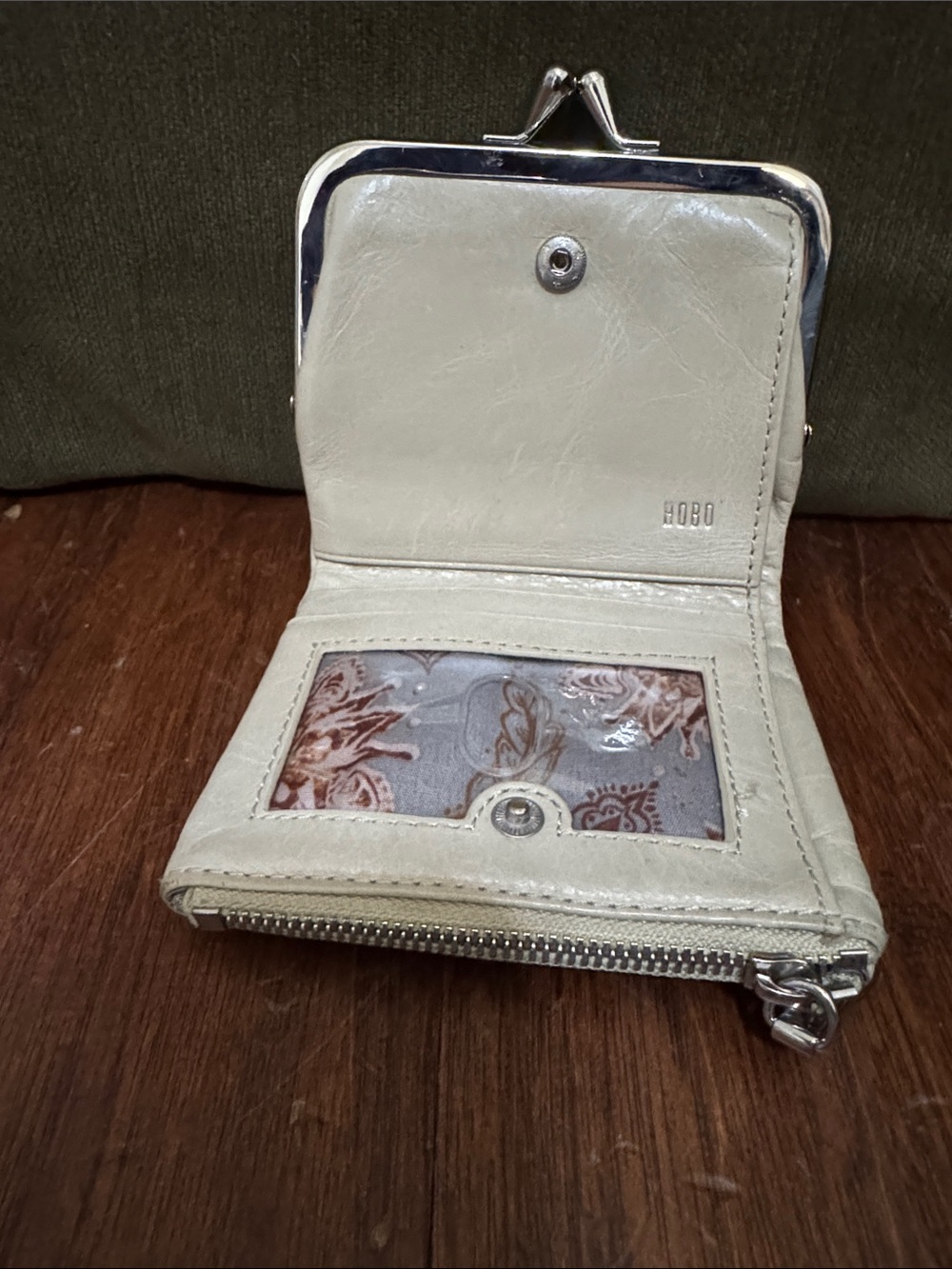 Hobo Kisslock Wallet
